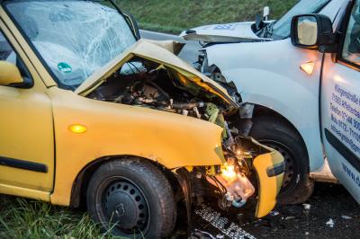 Schwaikheim: 2 Schwerverletzte nach Frontalcrash auf der Landstrasse
